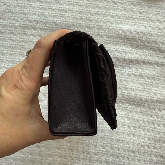 Vintage Whittall & Shon Black Satin with Bow Evening Bag - Picture 4 of 10